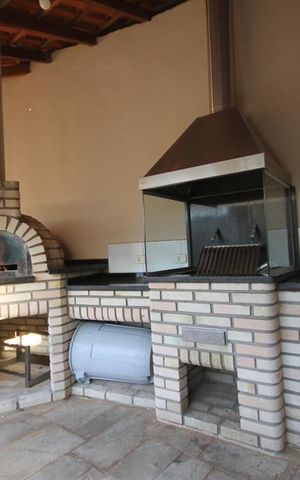 Apartamento à venda com 212m², 3 quartos e 3 vagasChurrasqueira