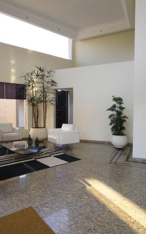 Apartamento à venda com 212m², 3 quartos e 3 vagasHall de entrada
