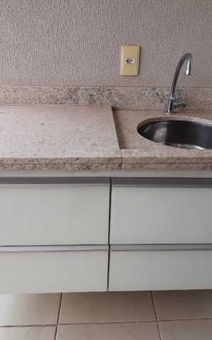 Apartamento à venda com 79m², 2 quartos e 2 vagasVaranda