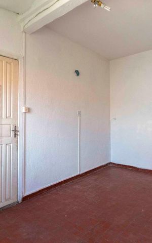 Casa para alugar com 60m², 2 quartos e sem vaga Casa para alugar com 60m², 2 quartos e sem vagaSala