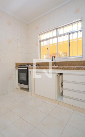 Casa à venda com 302m², 3 quartos e 2 vagasCozinha