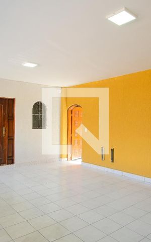 Casa à venda com 302m², 3 quartos e 2 vagasGaragem