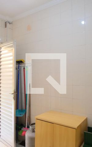 Casa à venda com 302m², 3 quartos e 2 vagasQuarto de Serviço