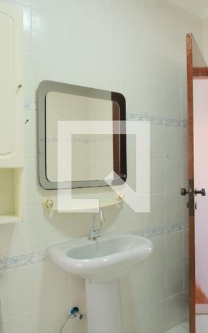 Casa à venda com 302m², 3 quartos e 2 vagasBanheiro Social