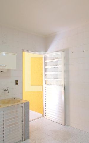 Casa à venda com 302m², 3 quartos e 2 vagasÁrea de Serviço