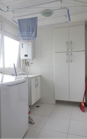 Apartamento à venda com 210m², 5 quartos e 4 vagasÁrea de Serviço