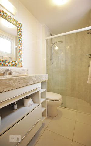 Apartamento à venda com 210m², 5 quartos e 4 vagasBanheiro da suíte 2