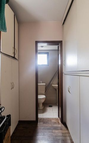 Apartamento à venda com 170m², 4 quartos e 2 vagas Apartamento à venda com 170m², 4 quartos e 2 vagasQuarto de Serviço