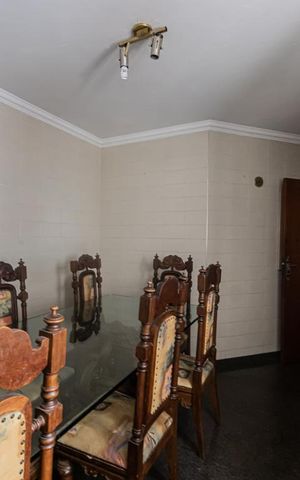 Apartamento à venda com 170m², 4 quartos e 2 vagas Apartamento à venda com 170m², 4 quartos e 2 vagasCopa