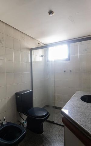Apartamento à venda com 170m², 4 quartos e 2 vagas Apartamento à venda com 170m², 4 quartos e 2 vagasBanheiro Suite 2