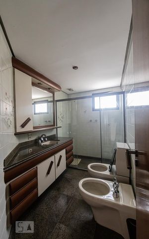 Apartamento à venda com 170m², 4 quartos e 2 vagas Apartamento à venda com 170m², 4 quartos e 2 vagasBanheiro Social