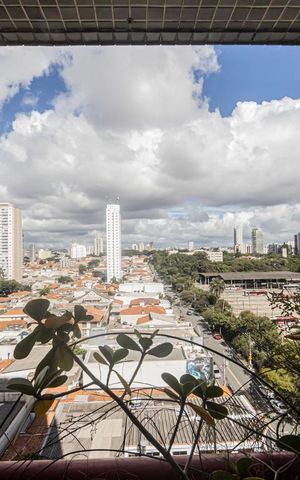 Apartamento à venda com 170m², 4 quartos e 2 vagas Apartamento à venda com 170m², 4 quartos e 2 vagasVista Quarto 4
