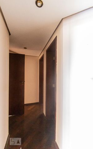 Apartamento à venda com 170m², 4 quartos e 2 vagas Apartamento à venda com 170m², 4 quartos e 2 vagasCorredor