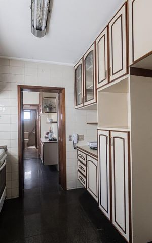 Apartamento à venda com 170m², 4 quartos e 2 vagas Apartamento à venda com 170m², 4 quartos e 2 vagasCozinha