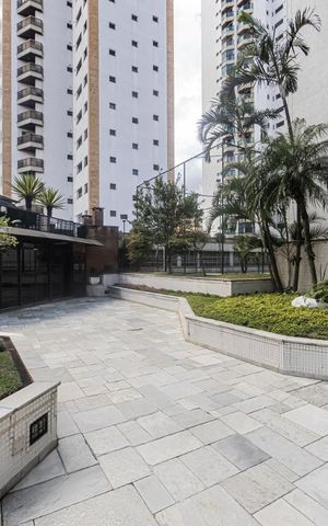 Apartamento à venda com 170m², 4 quartos e 2 vagas Apartamento à venda com 170m², 4 quartos e 2 vagasÁrea comum
