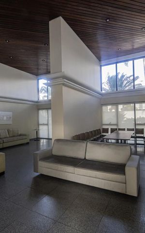 Apartamento à venda com 170m², 4 quartos e 2 vagas Apartamento à venda com 170m², 4 quartos e 2 vagasÁrea comum - Salão de festas