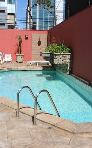 Apartamento à venda com 211m², 5 quartos e 3 vagasÁrea comum - Piscina