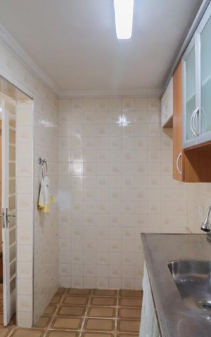 Casa à venda com 175m², 3 quartos e 2 vagas Casa à venda com 175m², 3 quartos e 2 vagasCozinha