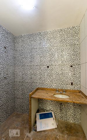 Apartamento à venda com 80m², 2 quartos e sem vaga Apartamento à venda com 80m², 2 quartos e sem vagaBanheiro da Suíte 2