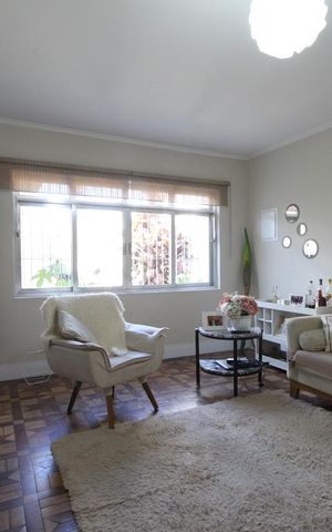 Casa para alugar com 201m², 3 quartos e 2 vagasSala