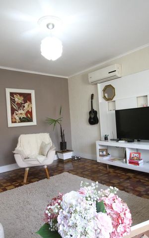 Casa para alugar com 201m², 3 quartos e 2 vagasSala