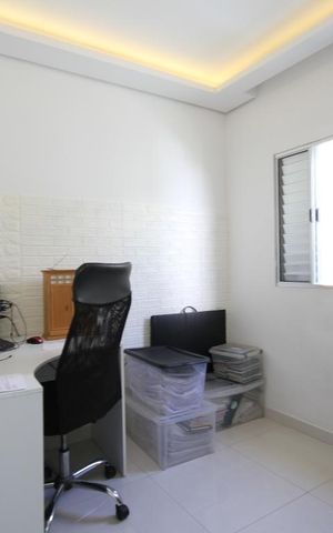 Casa para alugar com 201m², 3 quartos e 2 vagasEscritório