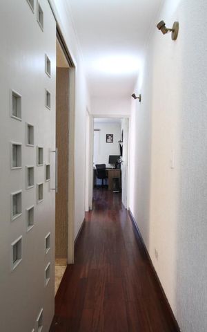 Casa para alugar com 201m², 3 quartos e 2 vagasCorredor