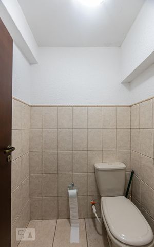 Casa à venda com 300m², 2 quartos e 1 vaga Casa à venda com 300m², 2 quartos e 1 vagaLavabo Salão
