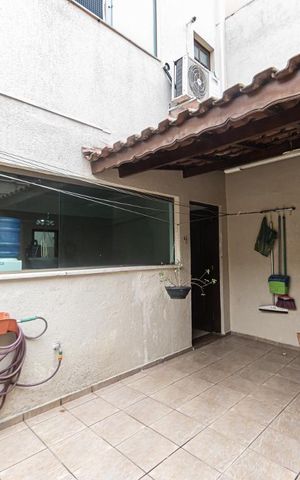 Casa à venda com 300m², 2 quartos e 1 vaga Casa à venda com 300m², 2 quartos e 1 vagaÁrea comum - Churrasqueira