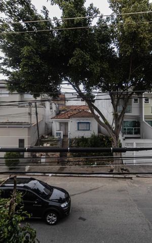 Casa à venda com 300m², 2 quartos e 1 vaga Casa à venda com 300m², 2 quartos e 1 vagaVista Varanda Suite