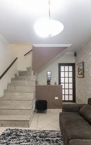 Casa à venda com 300m², 2 quartos e 1 vaga Casa à venda com 300m², 2 quartos e 1 vagaSala