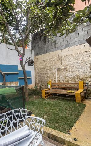 Casa à venda com 300m², 2 quartos e 1 vaga Casa à venda com 300m², 2 quartos e 1 vagaJardim