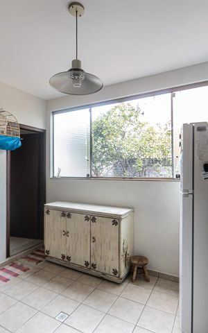 Casa à venda com 300m², 2 quartos e 1 vaga Casa à venda com 300m², 2 quartos e 1 vagaÁrea de Serviço