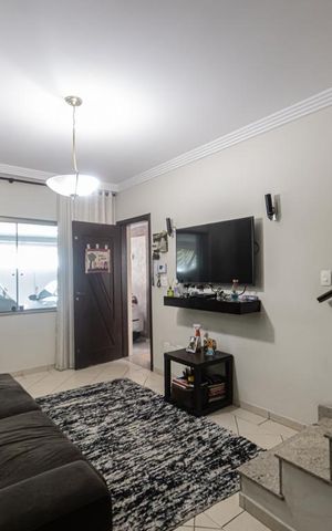 Casa à venda com 300m², 2 quartos e 1 vaga Casa à venda com 300m², 2 quartos e 1 vagaSala