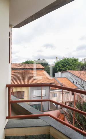 Casa à venda com 203m², 3 quartos e 5 vagas Casa à venda com 203m², 3 quartos e 5 vagasVaranda Suíte 1