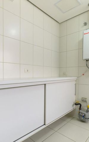Apartamento à venda com 180m², 3 quartos e 2 vagas Apartamento à venda com 180m², 3 quartos e 2 vagasÁrea de Serviço