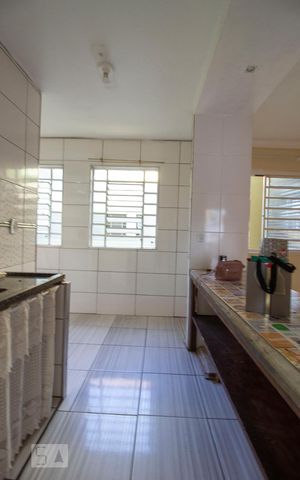 Apartamento para alugar com 46m², 2 quartos e 1 vagaCozinha e Área de Serviço