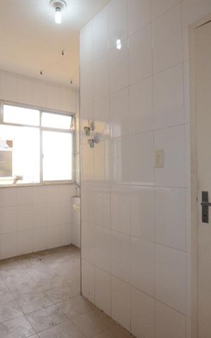 Apartamento à venda com 82m², 2 quartos e 1 vagaÁrea de Serviço