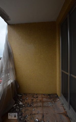 Apartamento à venda com 82m², 2 quartos e 1 vagaVaranda da sala