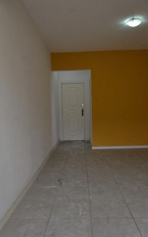 Apartamento à venda com 82m², 2 quartos e 1 vagaSala