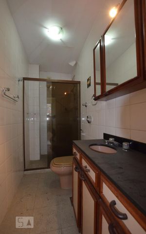 Apartamento à venda com 82m², 2 quartos e 1 vagaBanheiro Social