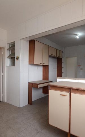 Apartamento à venda com 82m², 2 quartos e 1 vagaÁrea de Serviço