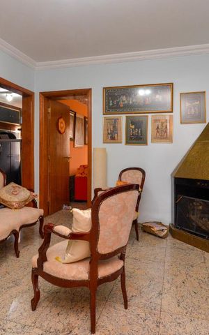 Apartamento à venda com 250m², 5 quartos e 4 vagas Apartamento à venda com 250m², 5 quartos e 4 vagasSala 2
