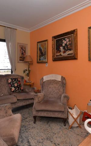 Apartamento à venda com 250m², 5 quartos e 4 vagas Apartamento à venda com 250m², 5 quartos e 4 vagasSuíte 4