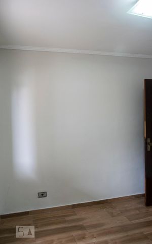 Casa à venda com 200m², 4 quartos e 4 vagas Casa à venda com 200m², 4 quartos e 4 vagasQUARTO 3