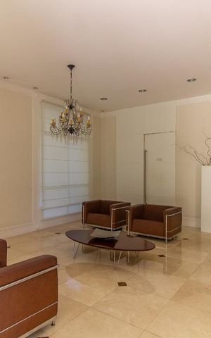 Apartamento para alugar com 205m², 4 quartos e 3 vagas Apartamento para alugar com 205m², 4 quartos e 3 vagasHall de Entrada