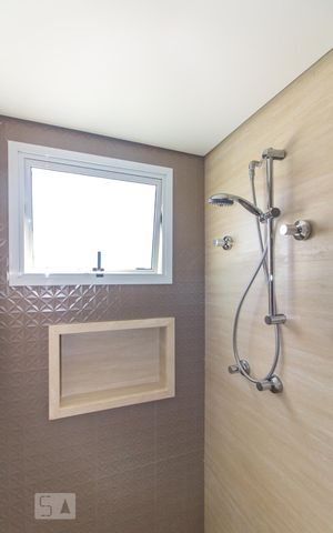 Apartamento para alugar com 205m², 4 quartos e 3 vagas Apartamento para alugar com 205m², 4 quartos e 3 vagasBanheiro Suíte Quarto 2