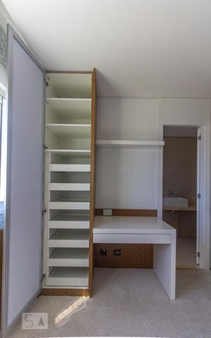 Apartamento para alugar com 205m², 4 quartos e 3 vagas Apartamento para alugar com 205m², 4 quartos e 3 vagasQuarto Suíte 2