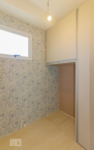 Apartamento para alugar com 205m², 4 quartos e 3 vagas Apartamento para alugar com 205m², 4 quartos e 3 vagasQuarto de Serviço