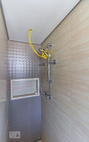 Apartamento para alugar com 205m², 4 quartos e 3 vagas Apartamento para alugar com 205m², 4 quartos e 3 vagasBanheiro Suíte Quarto 1